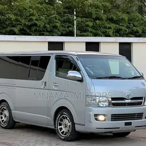 Toyota Quantum 2006 Silver