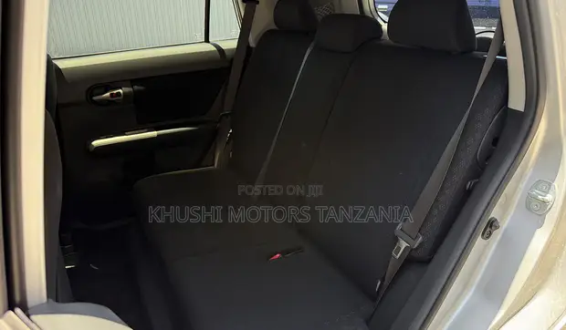 Toyota Corolla Rumion 2007 Silver - 1