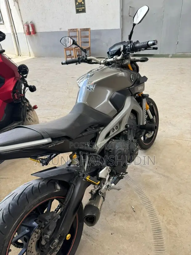 Yamaha MT-09 2017 Gray - 1