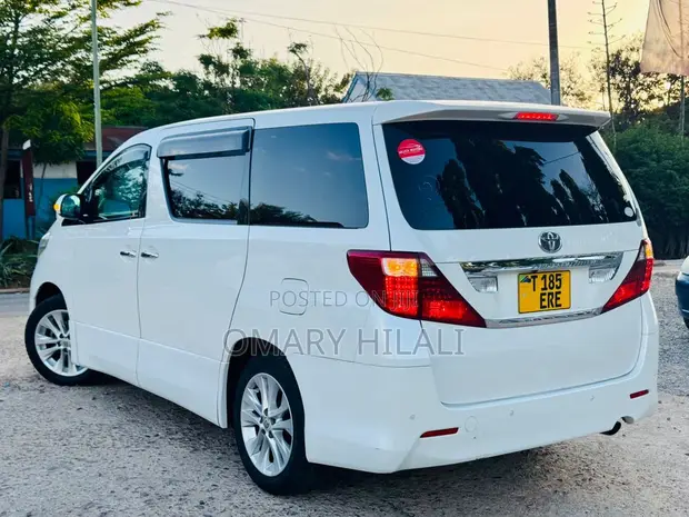 Toyota Alphard 2009 White - 1