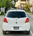 Toyota Vitz 2005 White - 3
