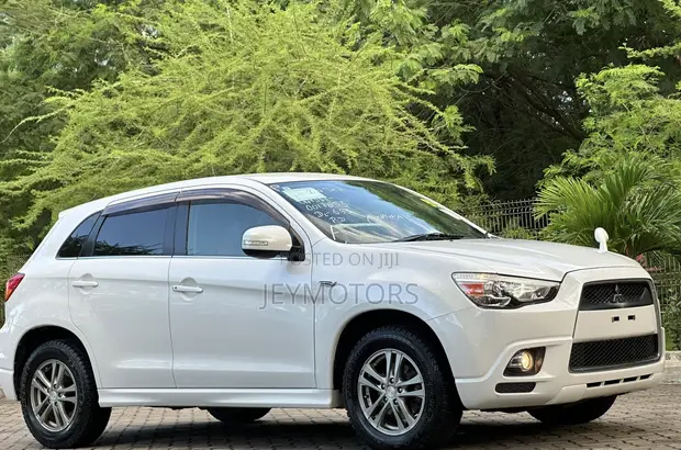 Mitsubishi RVR 2.0 2011 White - 1