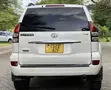 Toyota Land Cruiser Prado 2006 White - 2