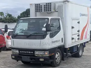 Mitsubishi Canter Refrigerator Truck 1999 White