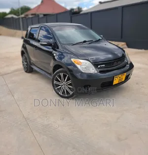 Toyota IST 2006 Nyeusi