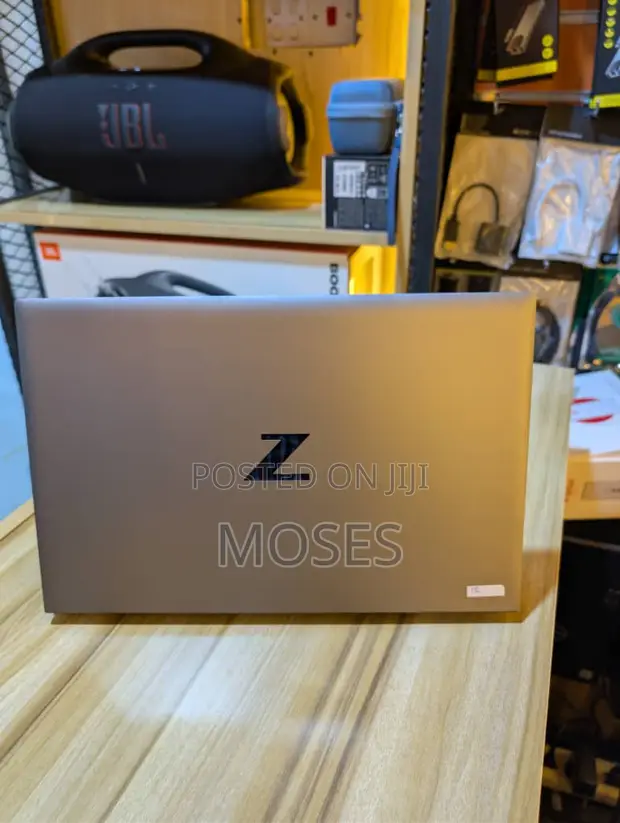 Laptop HP ZBook Power G7 - Intel Core i7, 16GB RAM, 256GB SSD - 1