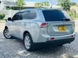 Mitsubishi Outlander 2012 Silver - 2