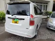 Toyota Noah 2009 Nyeupe - 4