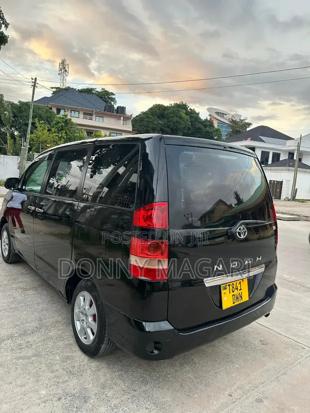 Toyota Noah 2008 Black - 1