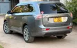 Mitsubishi Outlander 2013 PHEV Gray - 3