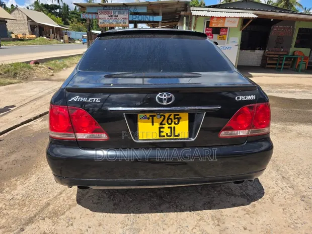 Toyota Crown Athlete 2006 Black - 1