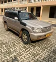 Toyota Land Cruiser VX 2010 Nyeupe - 2
