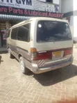 Toyota HiAce 2002 Gold - 2