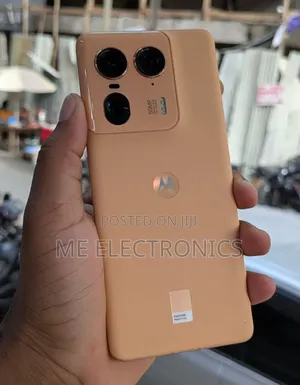 Motorola Edge 50 Ultra 512GB Iliyorejeshwa