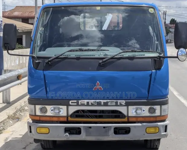Mitsubishi Canter Crane Truck 1998 - 1
