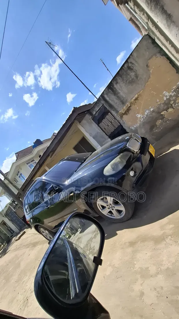 6-Bedroom House for Sale in Kijitonyama - 1