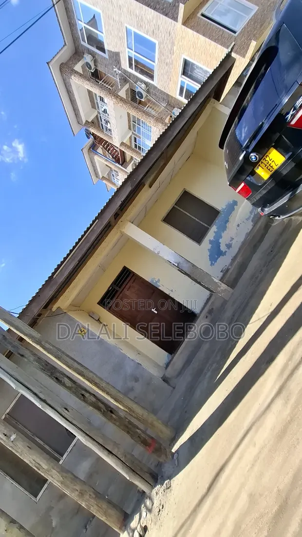 6-Bedroom House for Sale in Kijitonyama - 1