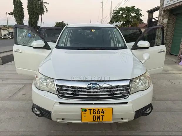 Subaru Forester 2008 White - 1