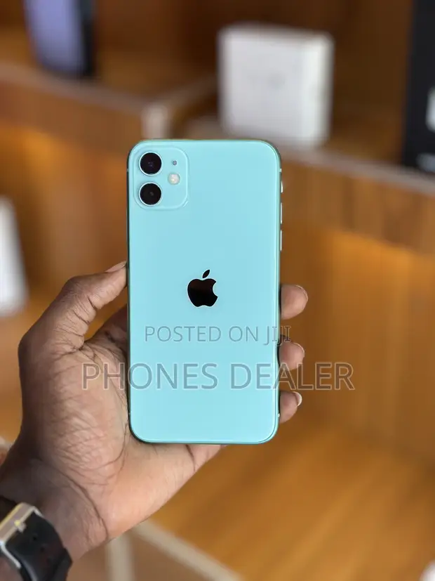 Apple iPhone 11 128GB - 1