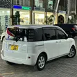 Toyota Sienta 2004 White - 4