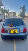 Toyota IST 2004 Gray - 2