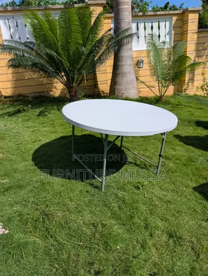Modern Folding Table - 122x122 cm