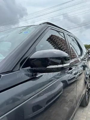 Land Rover Discovery 2020