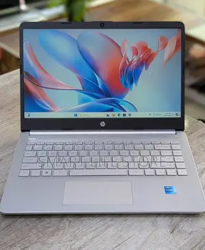 Laptop Mpya HP 14s: Intel Core i3, 8GB RAM, 256GB SSD
