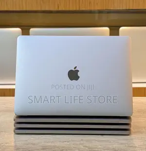 Apple MacBook Air 13" 2015 - 8GB RAM, 128GB SSD