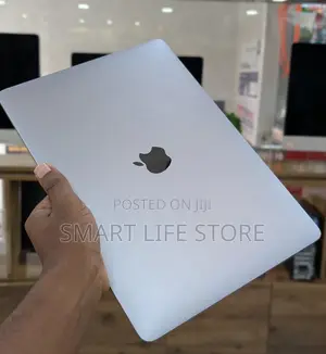 Apple MacBook Air 2020 Laptop - 8GB RAM, 256GB SSD