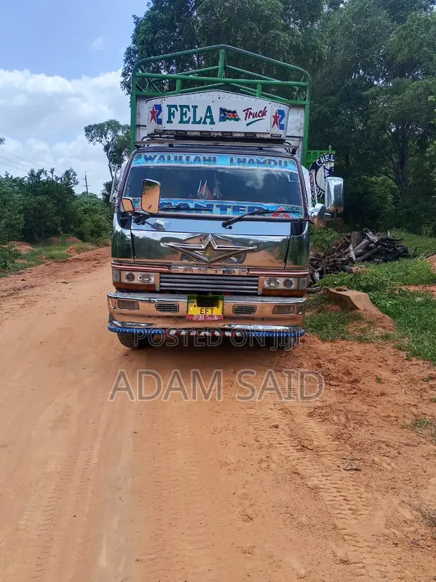 Mitsubishi Canter 4D35 Mini Truck - 1