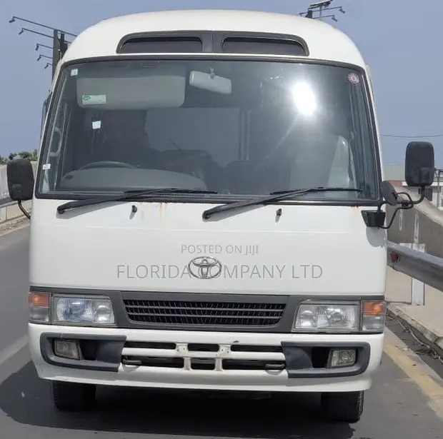 Toyota Coaster 2005 - 1