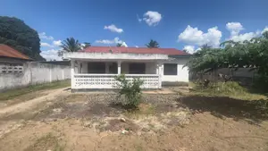 5 Bedroom House for Sale in Bunju