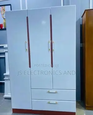 Kabati Jipya La Milango 3 Ya Kisasa - Bei Ya Ofa