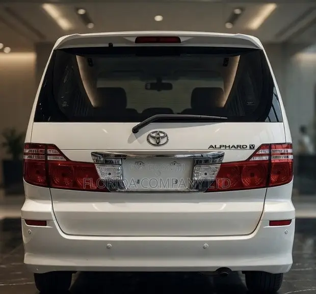 Toyota Alphard 2005 Nyeupe - 1
