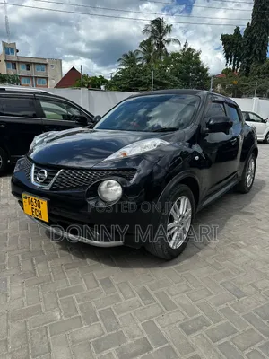 Nissan Juke 2012 Nyeusi