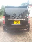Toyota Noah 2008 Black - 4