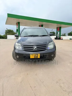 Toyota IST 2006 Nyeusi