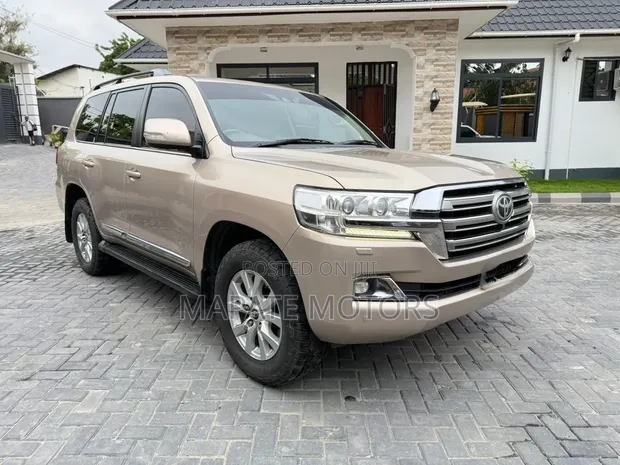 Toyota Land Cruiser 4.5 V8 VXR 2016 Silver - 1