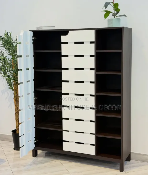 Wood-Mode Classic Shoes Rack - 1