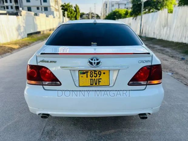 Toyota Crown Athlete 2006 - 1