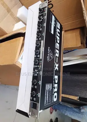 Behringer Super X Pro CX3400 Crossover