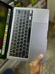 Apple MacBook Pro 2020 13" Intel Core i7 16GB RAM 512GB SSD - 4