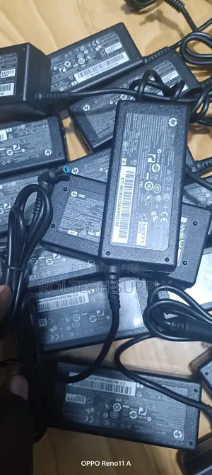 HP Adapter Blue Pin 65W