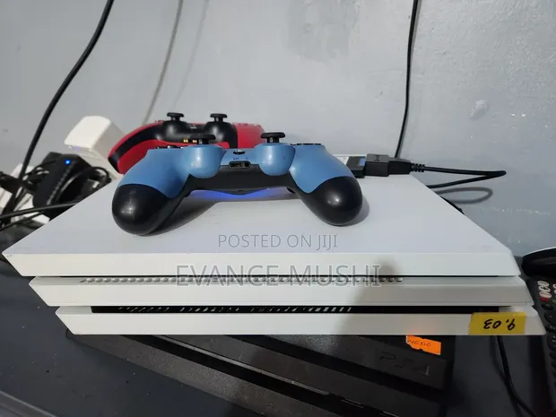PS4 Pro 1TB - Imechi, Pad Mbili, Michezo Zaidi ya 10 - 1