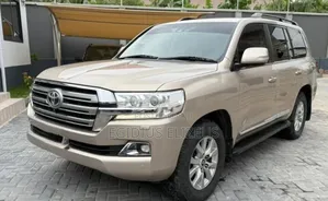 Toyota Land Cruiser VX 2016 Beige