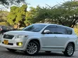 Toyota Vanguard 2012 White - 1