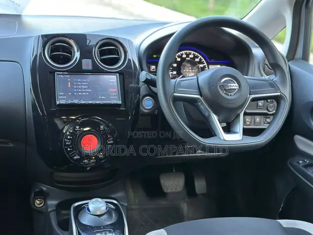 Nissan Note e-POWER 2020 Silver - 1