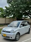Toyota Sienta 2005 Silver - 5
