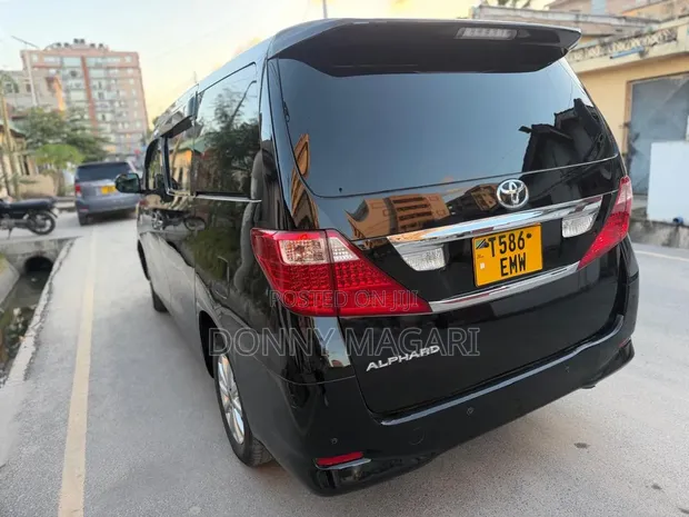Toyota Alphard 2.4 Petrol AWD 2009 Black - 1